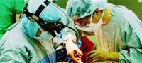 donor transplantation operation læger sygehus hospital  . © AP Graphics
